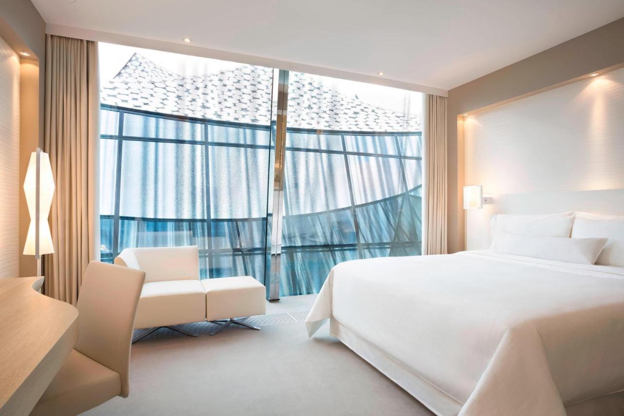 The Westin Hamburg Elbphilharmonie Hotel Exterior photo